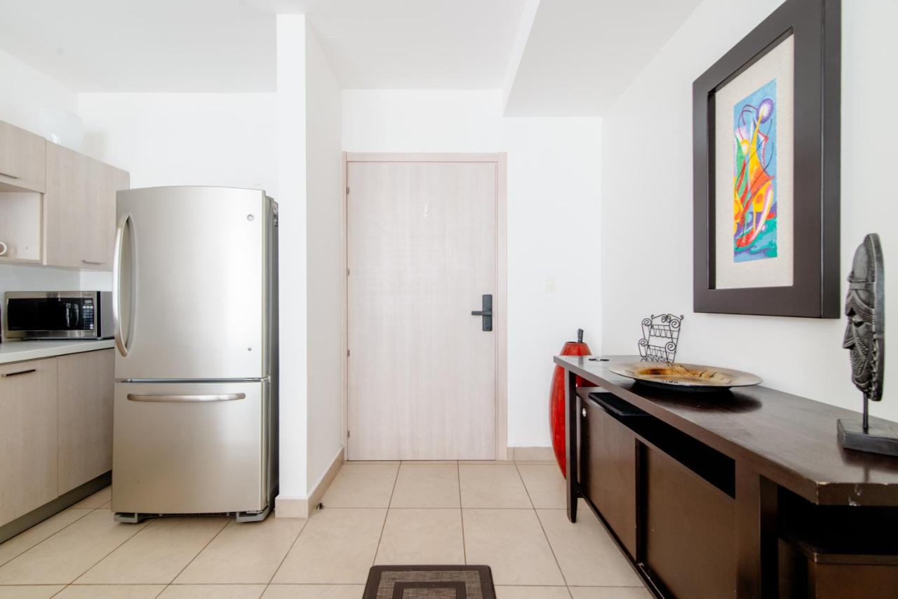 J604 - 1BR - 1BTh - 3