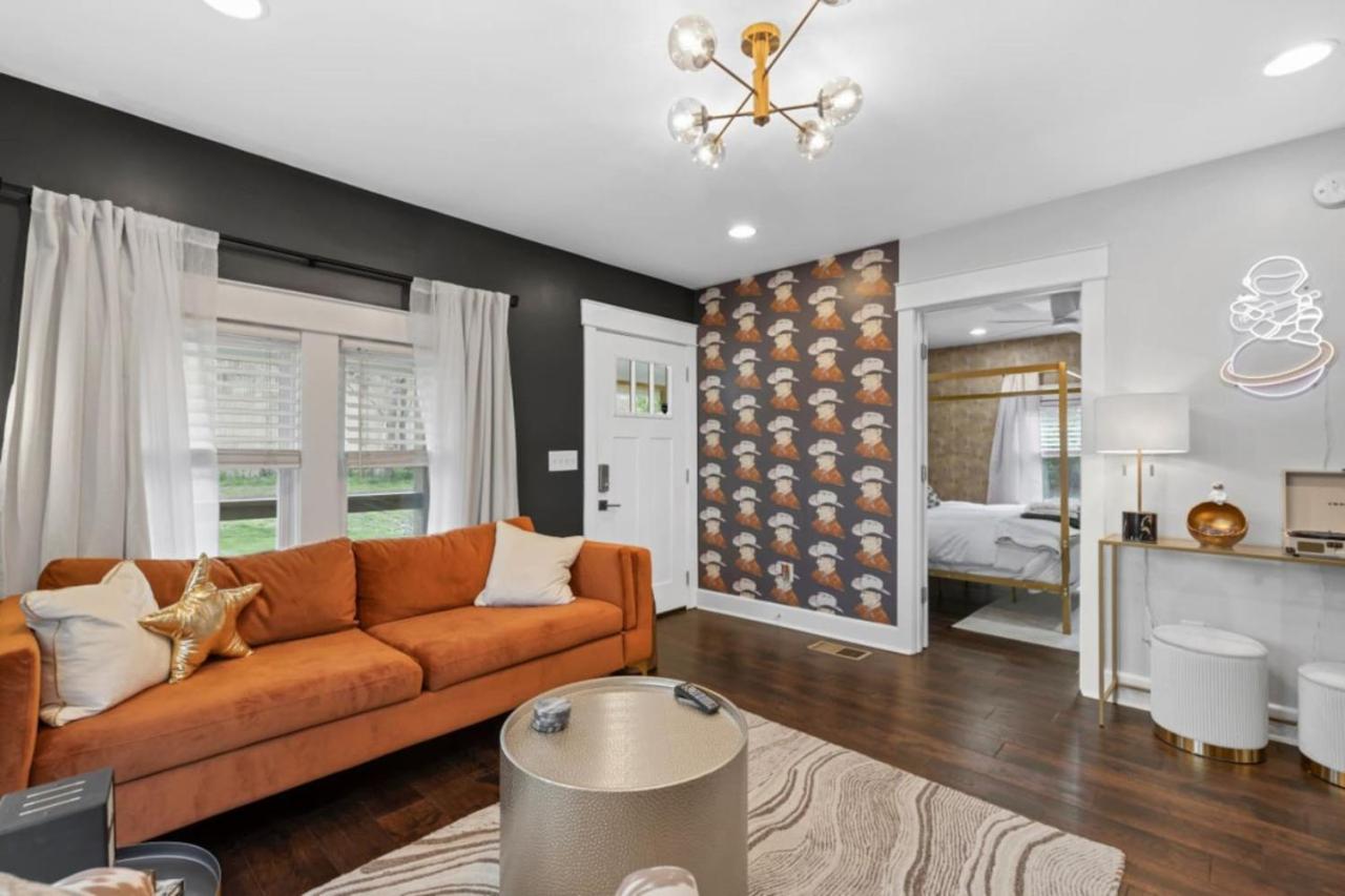 Space Cowboy - Firepit Huge yard close2downtown - 3