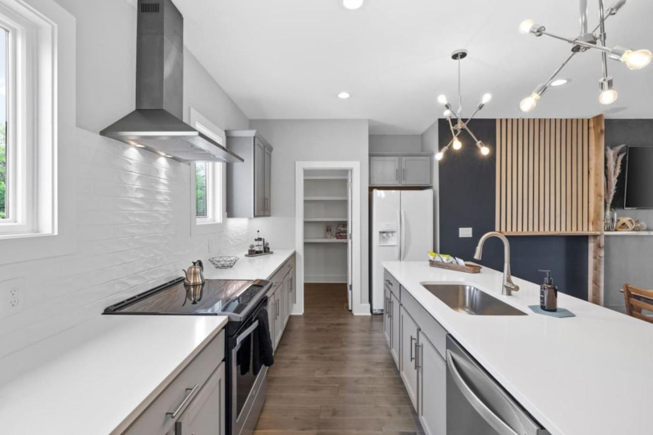 Rhythm and View - Broadway Groups Secure Garage - 2