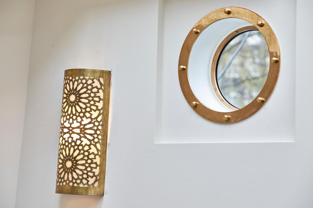 Your Houseboat Amsterdam - 3