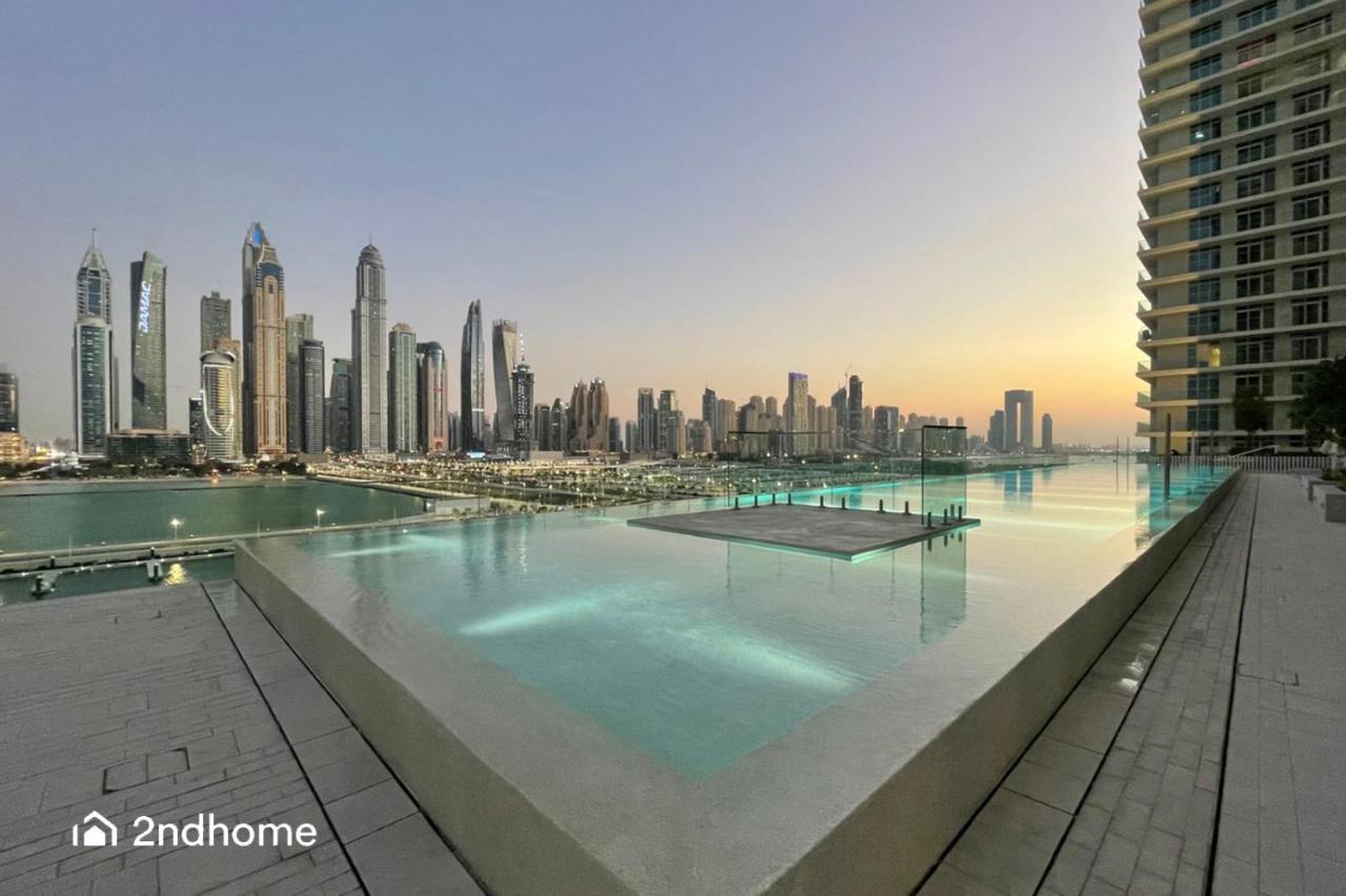 Sophisticated 1 Bedroom with Breathtaking Sea View - 2