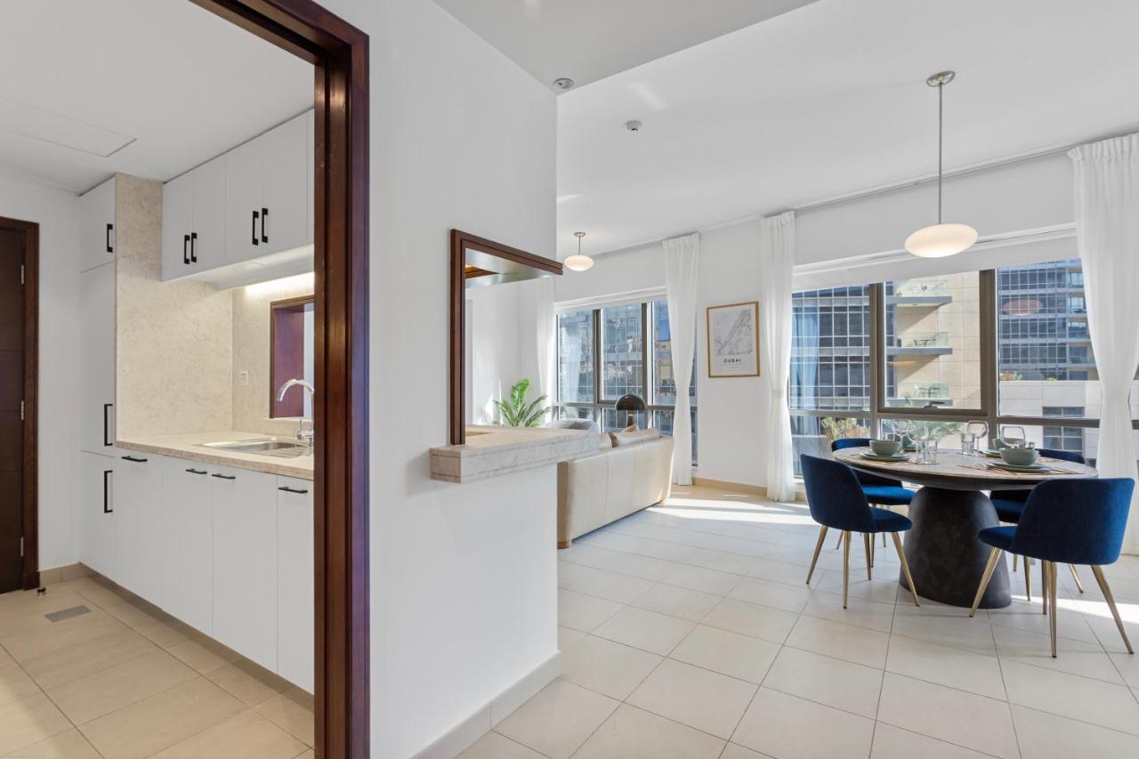 Exquisite centrally located 1BR in Downtown Dubai - 5