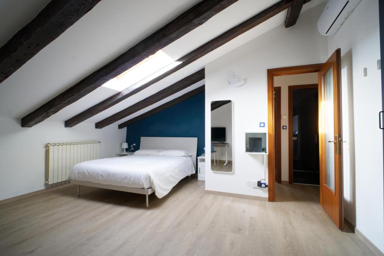 Il Gabbiano, Mansarda a Trieste