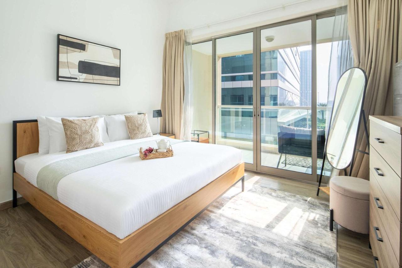 Frank Porter - Marina Park - 2