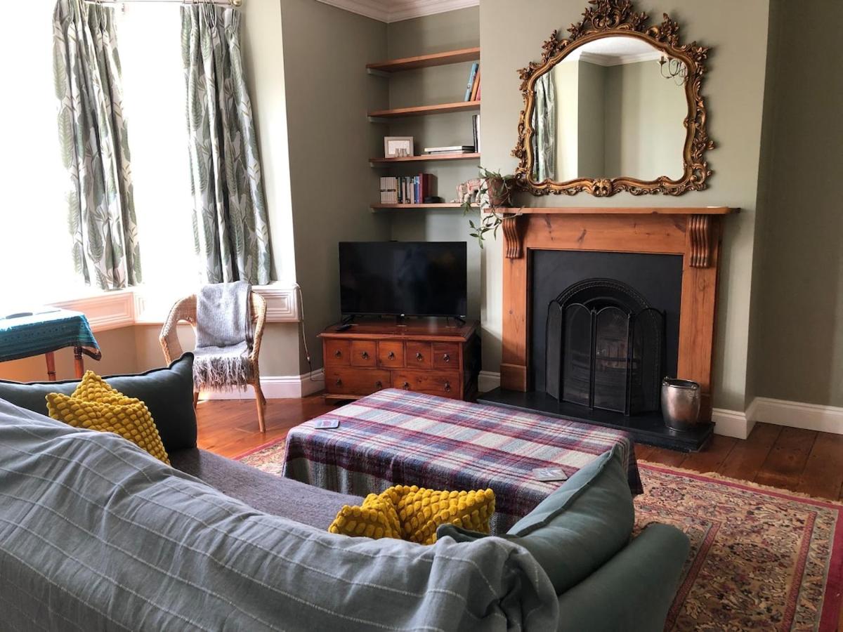 Perfect Central Bath Hideaway with Free Parking - 2