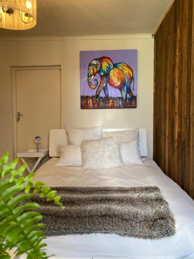 Private 2-Sleeper Getaway U8 ! - 3