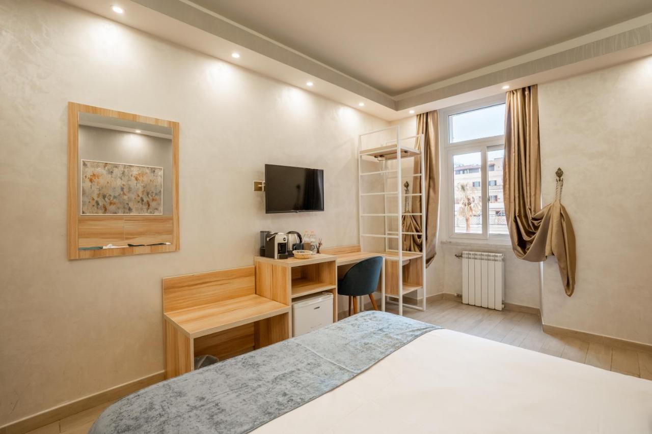 Drago D'Oro GUESTHOUSE - accross from metro Vittorio Emanuele - 5