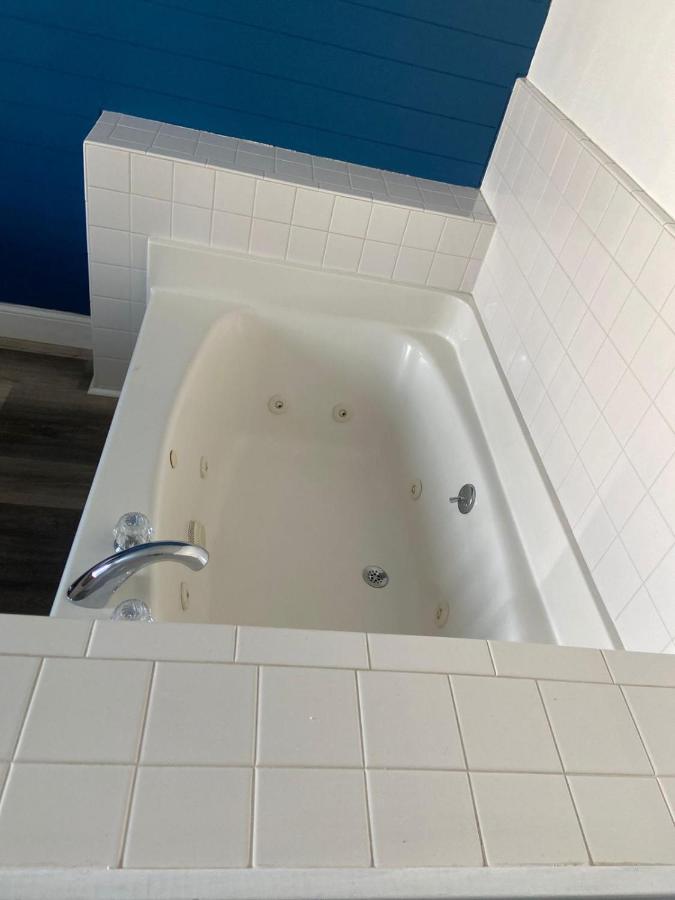 Flagship Inn — photo 2