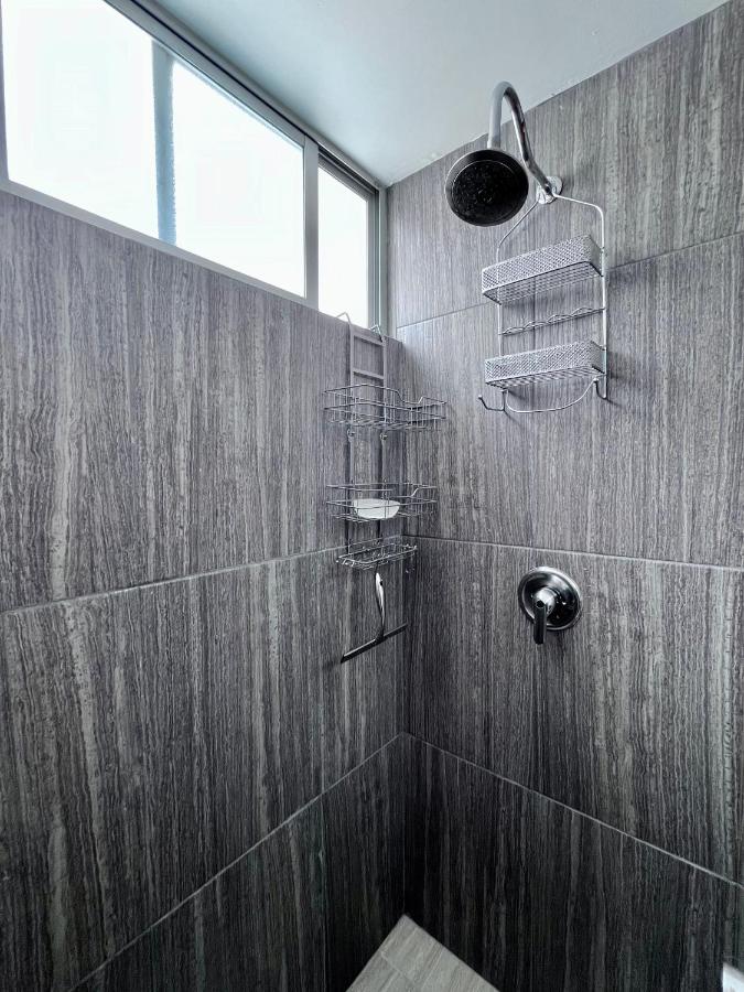 V803 - 3BDR - 2BTh - 3