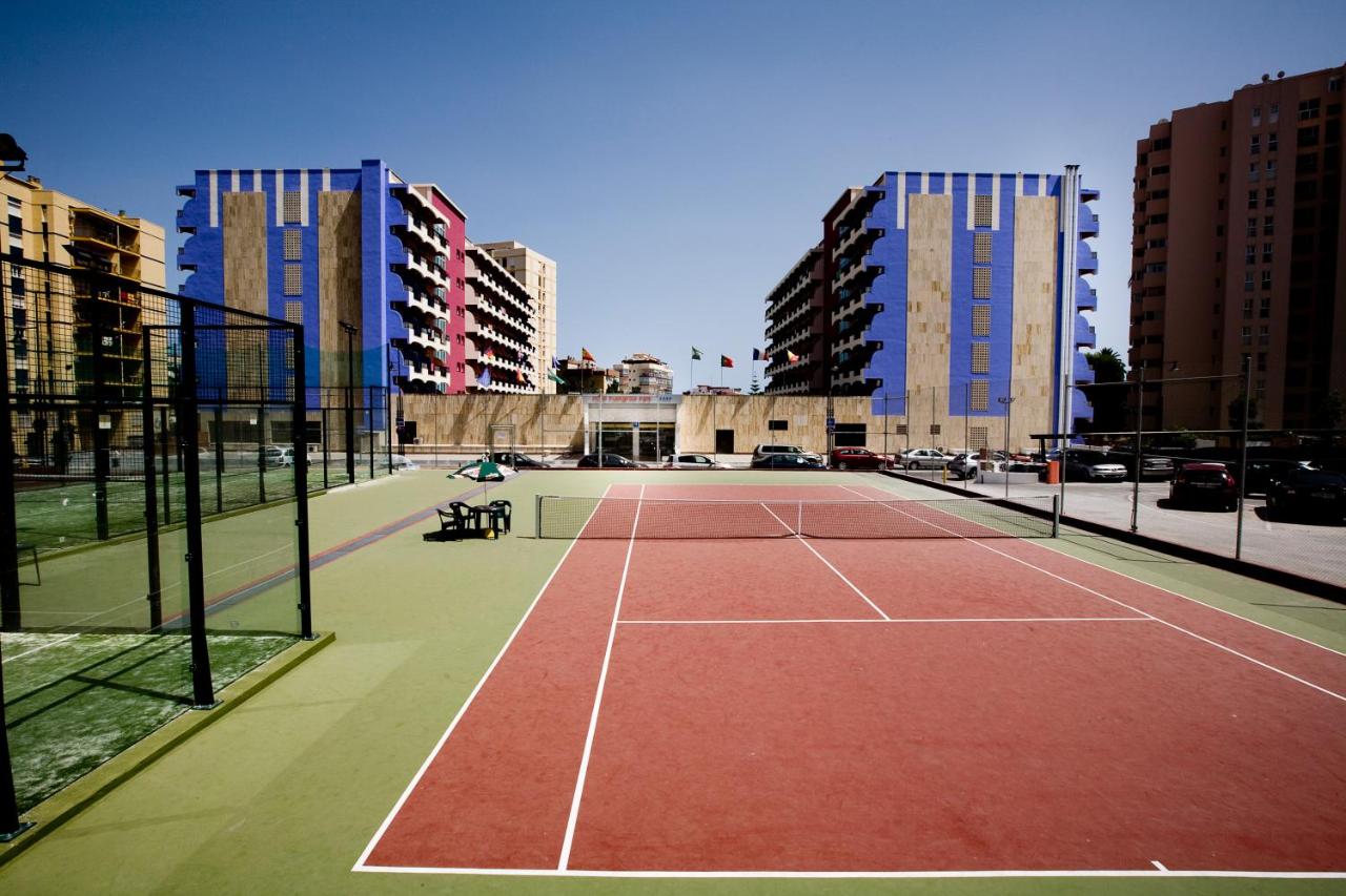 Tennis court: Hotel Monarque Fuengirola Park