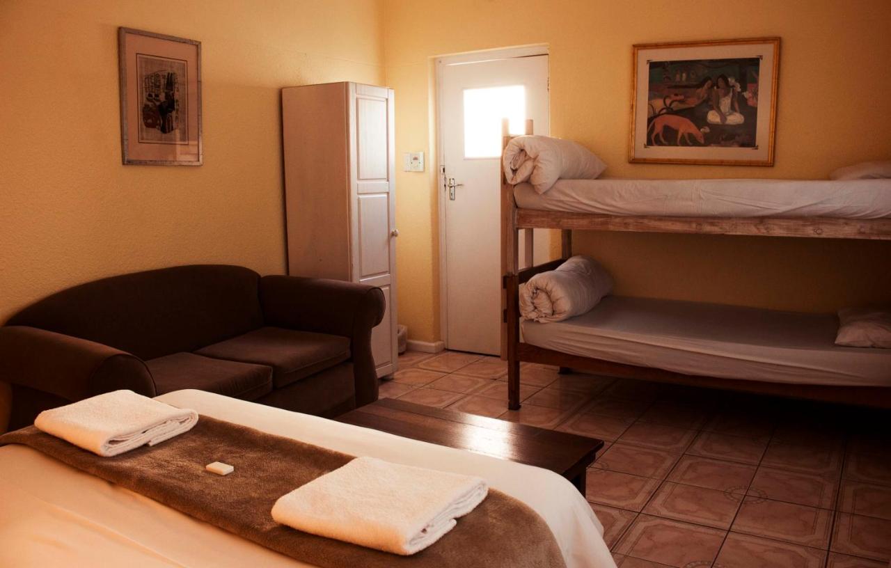 Big Blue Backpackers - 2