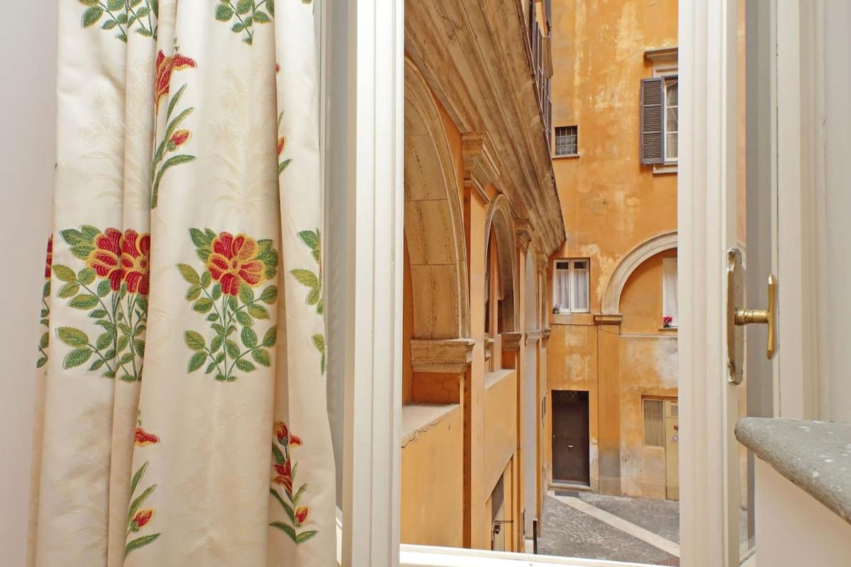 Pantheon Apartment Rondanini - 3