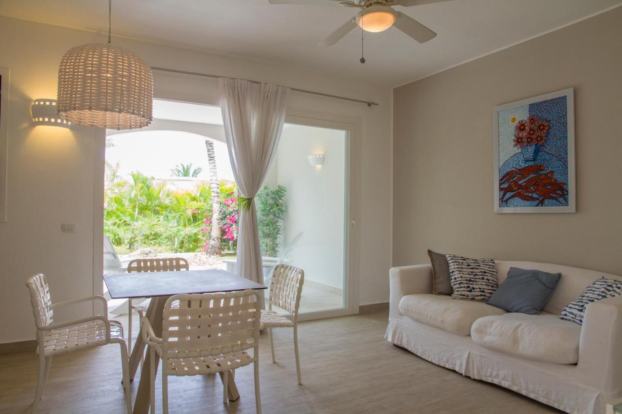 TRACADERO Beach Club & Holidays Rentals - 3