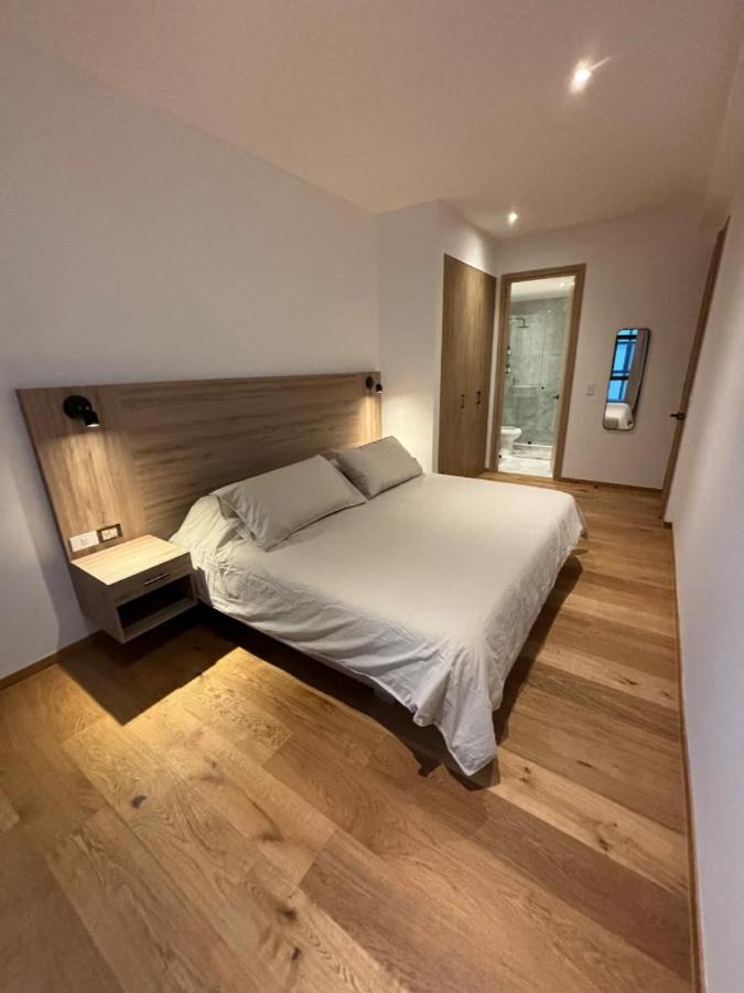 F205 - 1BDR - 1BTh - 2