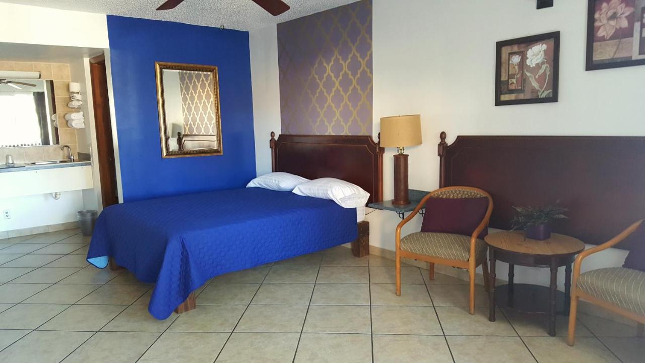 Lago Motor Inn Lake Worth Beach — photo 2