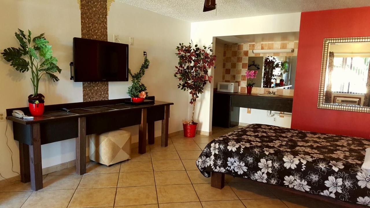 Lago Motor Inn Lake Worth Beach — photo 3