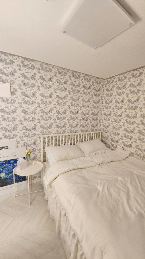 Arti stay #5 - Open Special price - 2 room - Pet Friendly - Party Room - Sillim Station - Danggok Station - Market Adjacent - 3people - 4