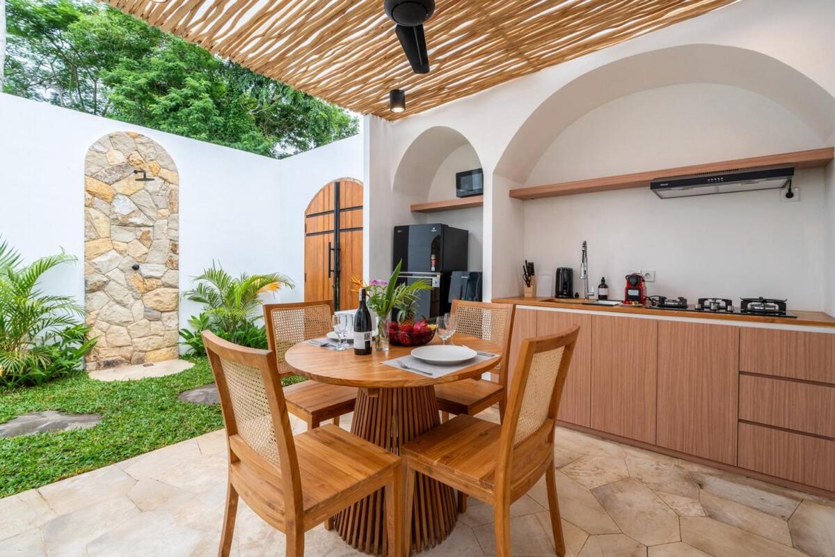 NEWLY BUILT! 1BR Villa Fire, Yasmin - Uluwatu - 5