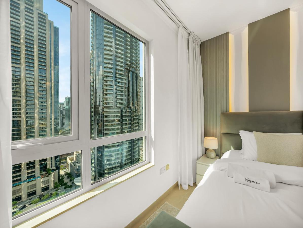 WonderfulStay at The Residences - Best Burj Khalifa & Fountain View - Brand New Luxury Apartments - 2