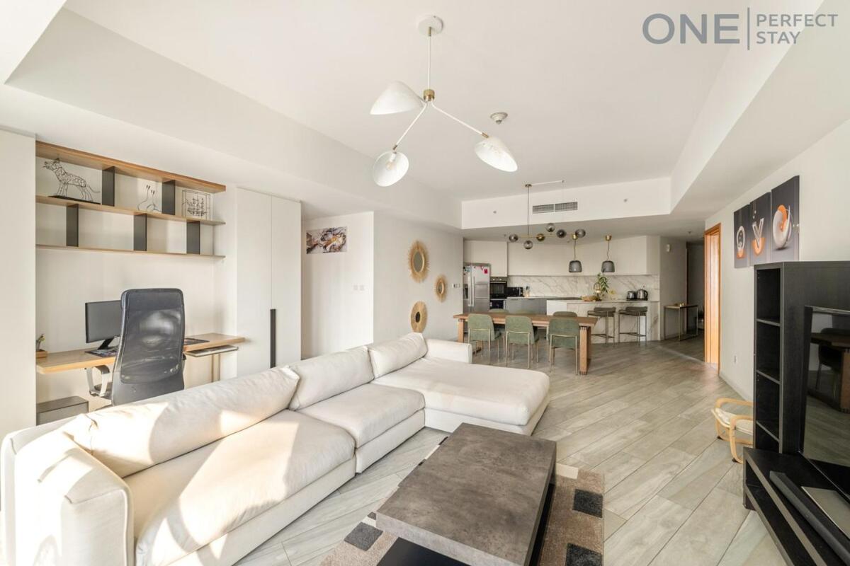 Stylish & Modern 3BR Apartment in Marina Stunning Views - 3