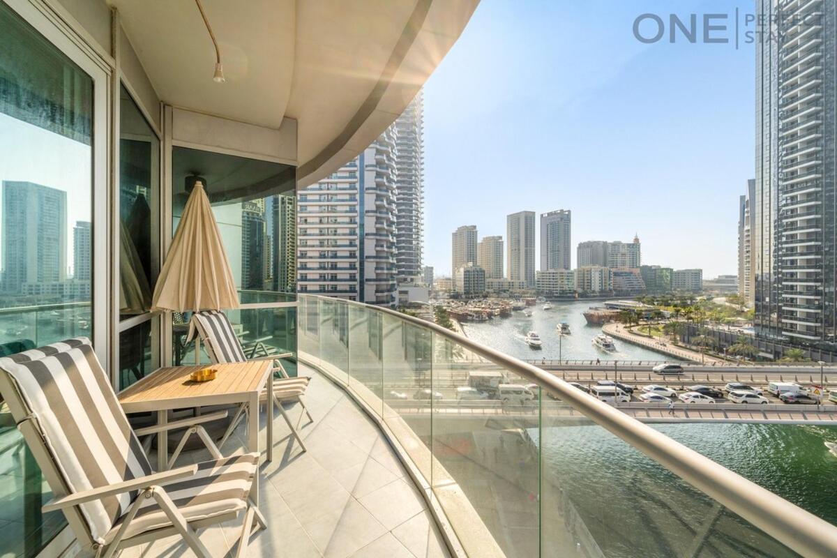 Stylish & Modern 3BR Apartment in Marina Stunning Views