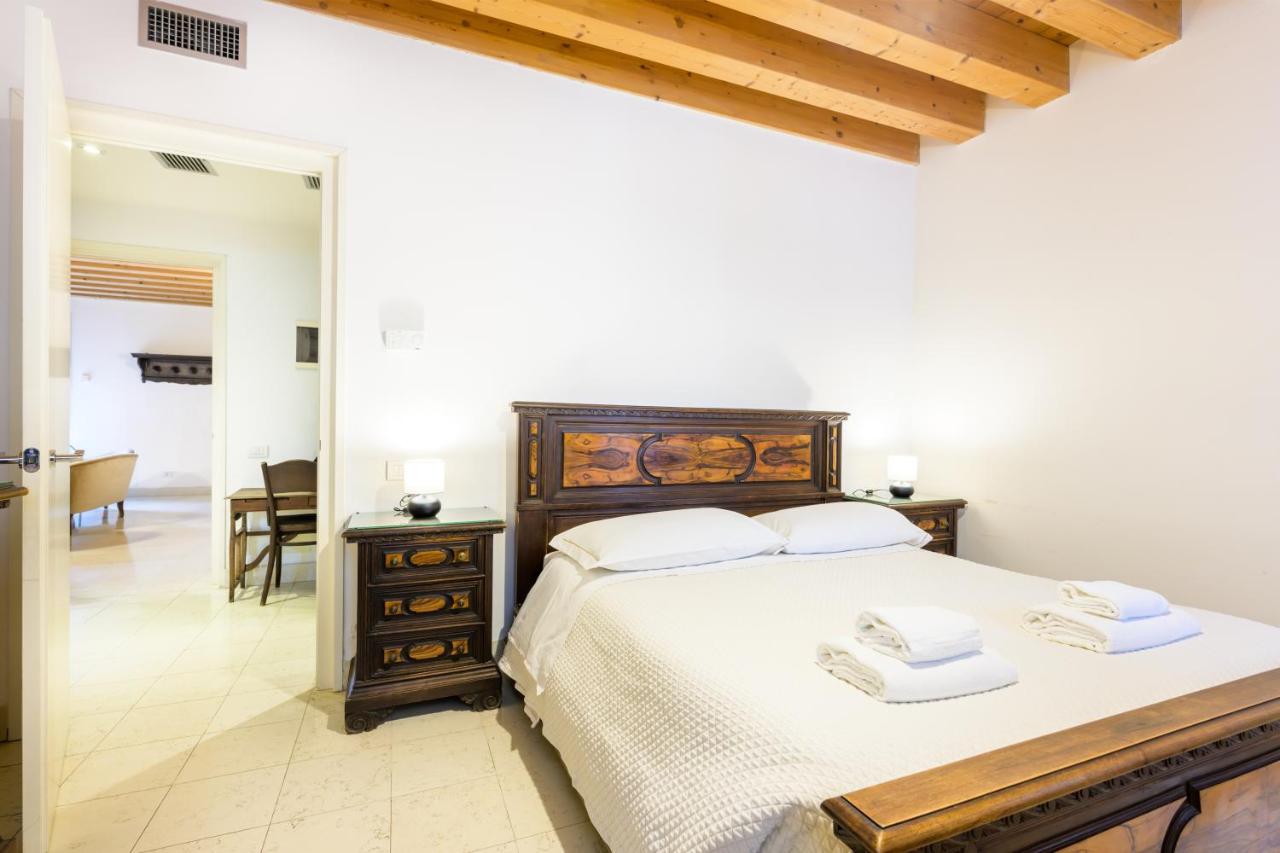 Modern Arch by Sarlux