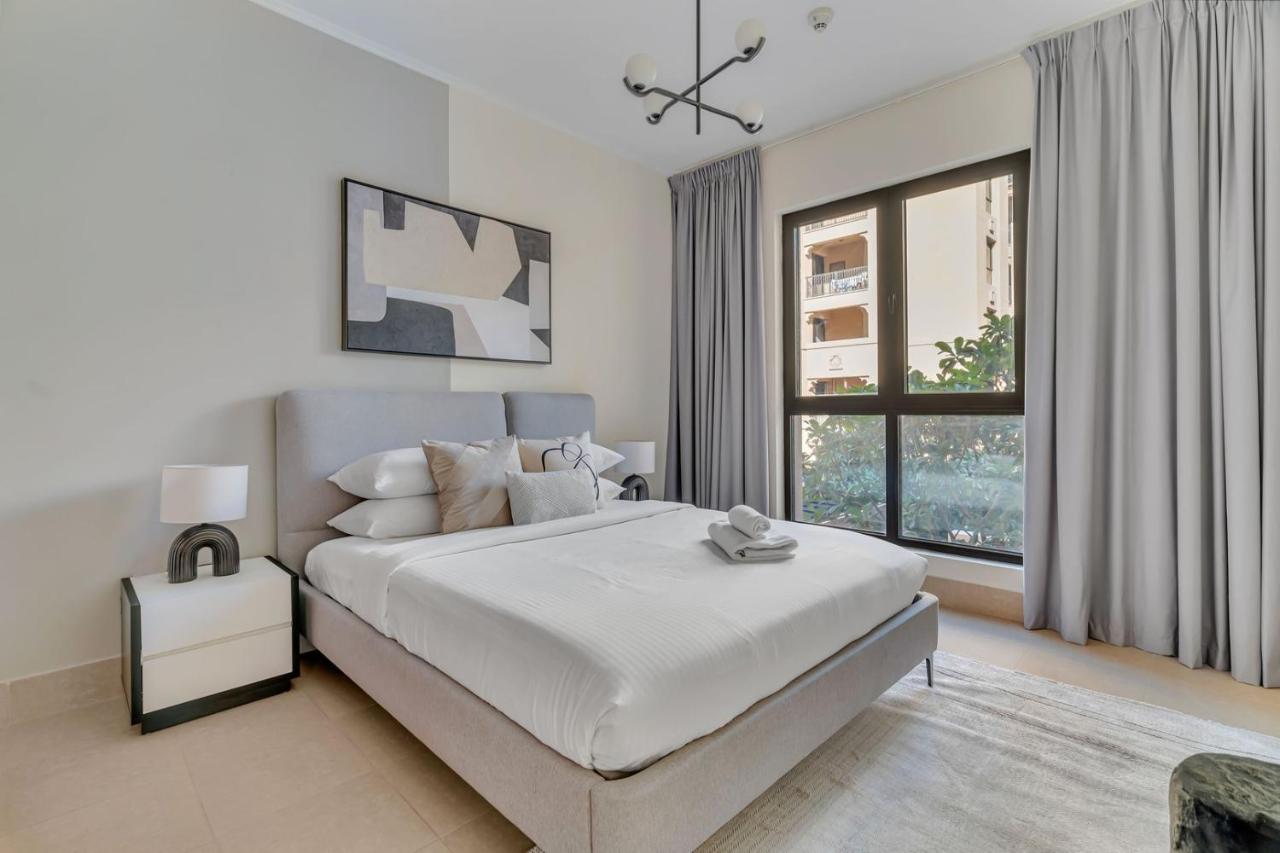 GuestReady - Downtown oasis with Burj Khalifa view - 3