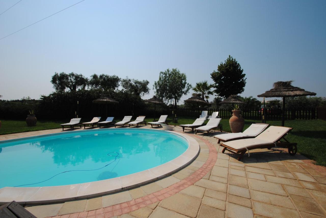 Heated swimming pool: Villa Primavera