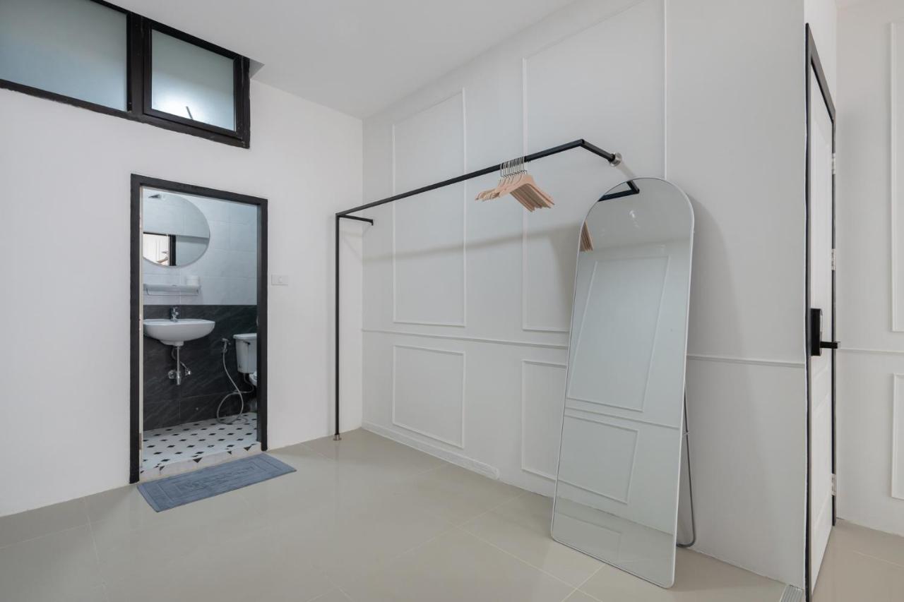 Arun Sa wad - Chinatown - 3