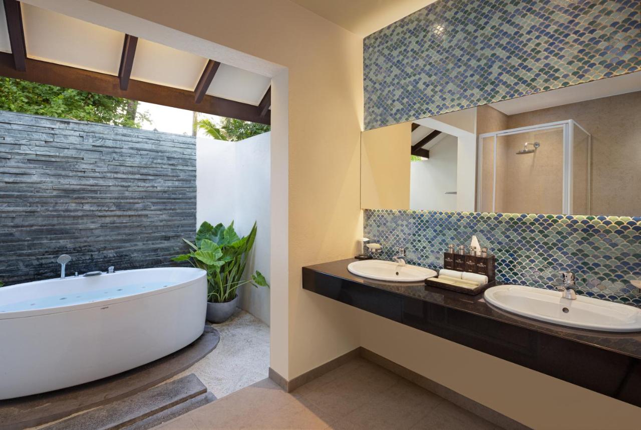 Adaaran Select Meedhupparu - with Dine around Premium All inclusive - 24 hours - 3