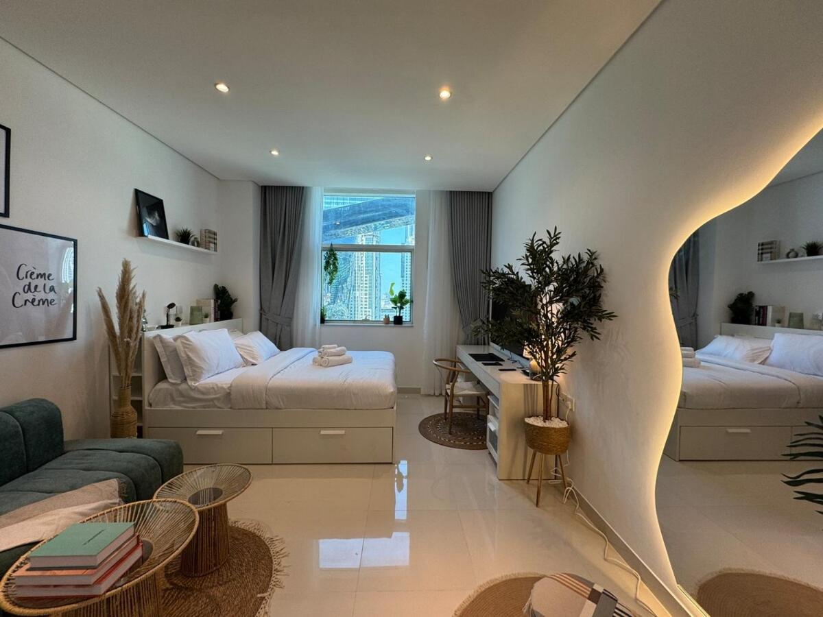 ASHRI HH, Bohemian Style Condo in Downtown - 2