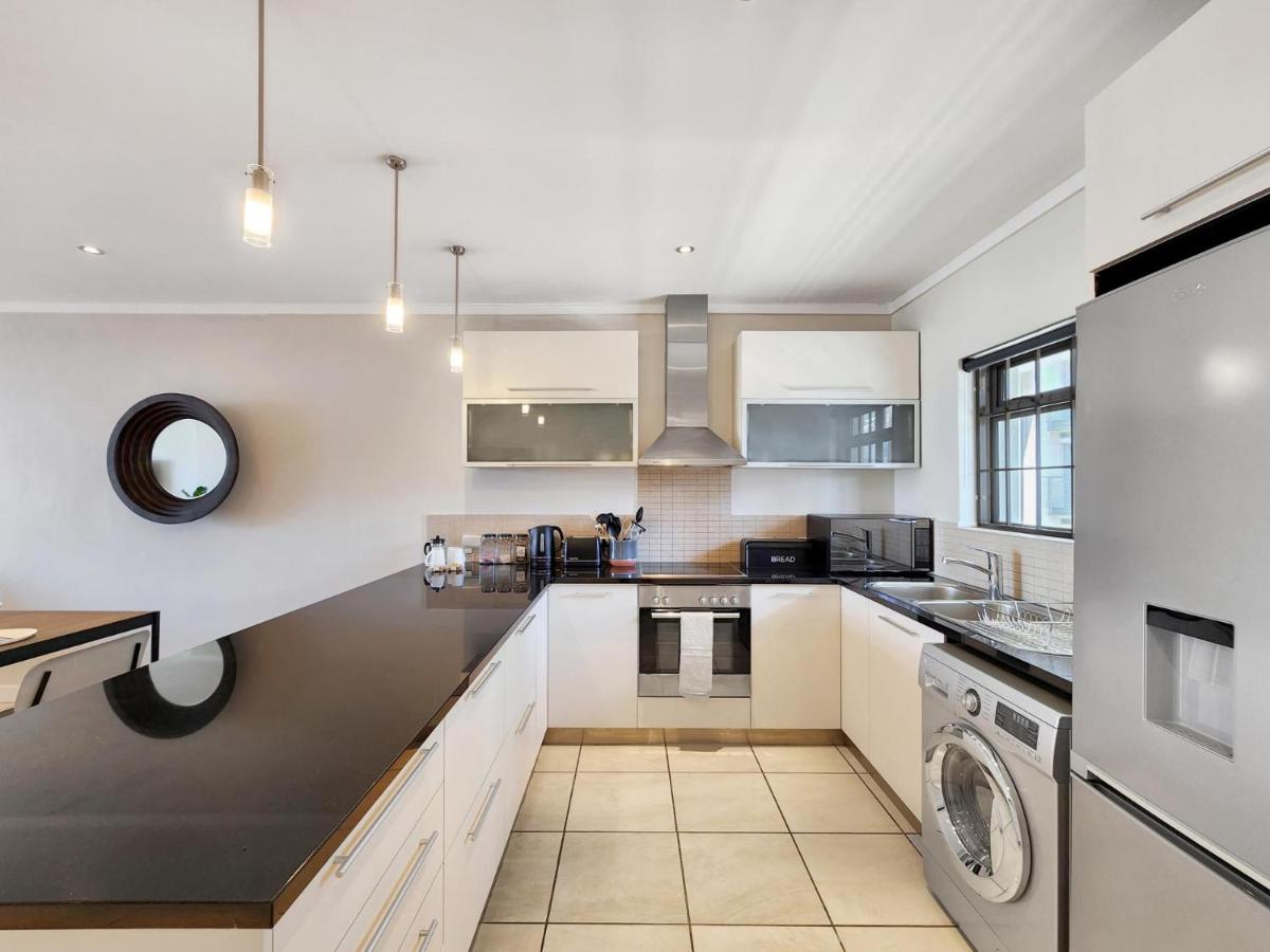 City family friendly apartment Aircon Parking - 4