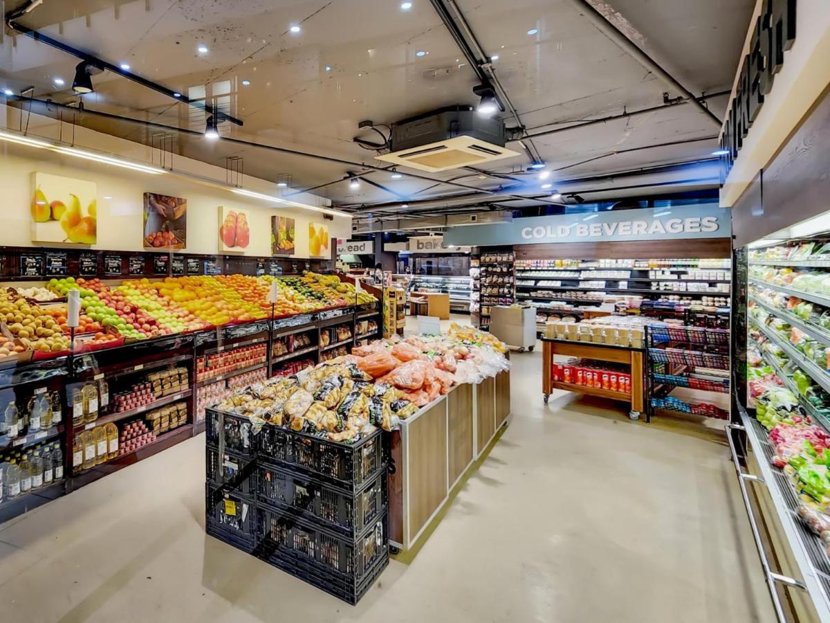 City family friendly apartment Aircon Parking - 3