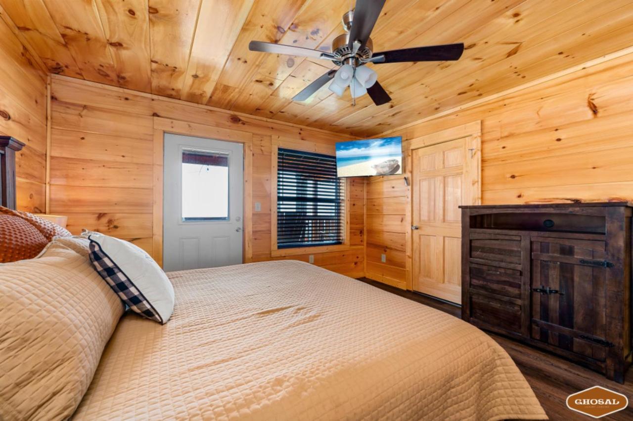 Heavenly High Cabin — photo 17