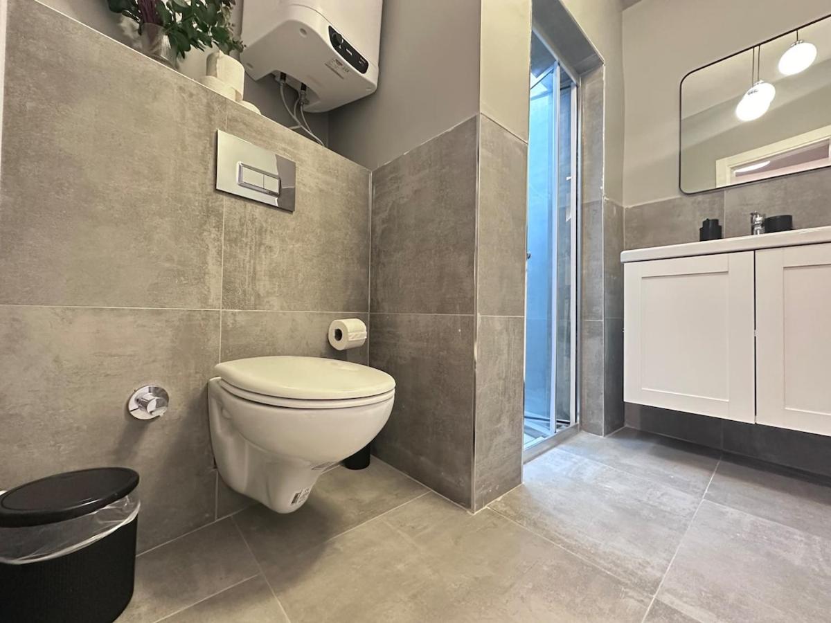 Stunning Apt Near Metro - YM 2 - 3