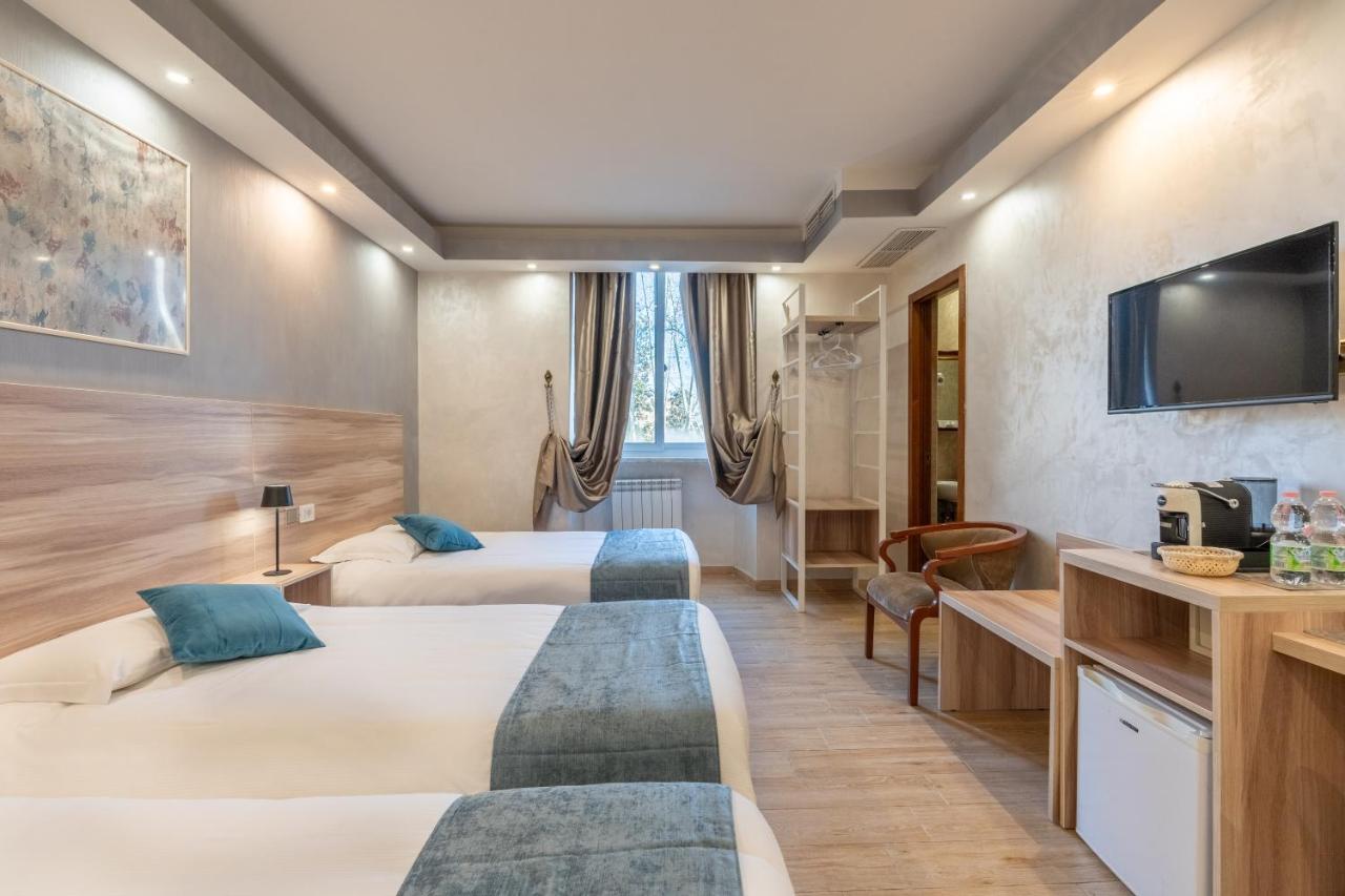 Leone D'Oro GUESTHOUSE - close to Piazza Vittorio