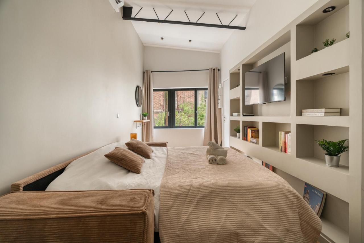 Charming new apartments in Paris - 2