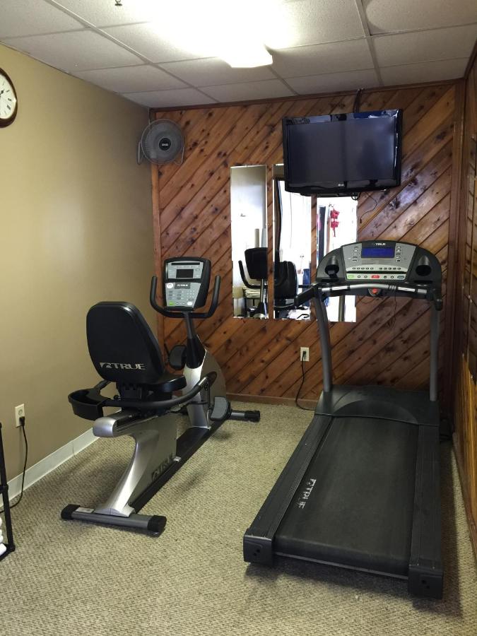 Lexington Inn and Suites — photo 20
