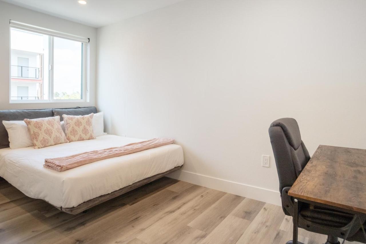 Urban Oasis in the Heart of LA Near USC & Major Attractions - 2