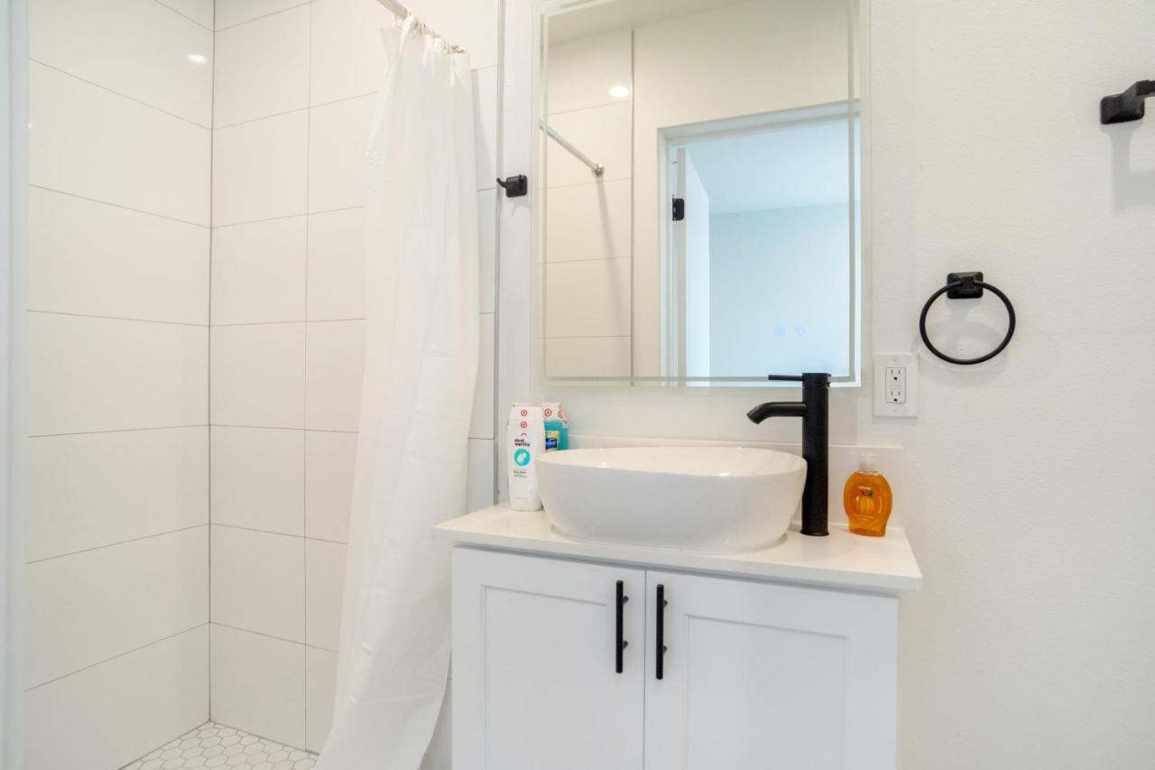 Urban Oasis in the Heart of LA Near USC & Major Attractions - 3