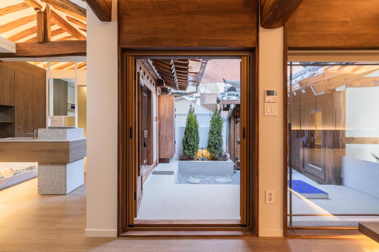 Luxury Hanok Stay Blue Dot - 4