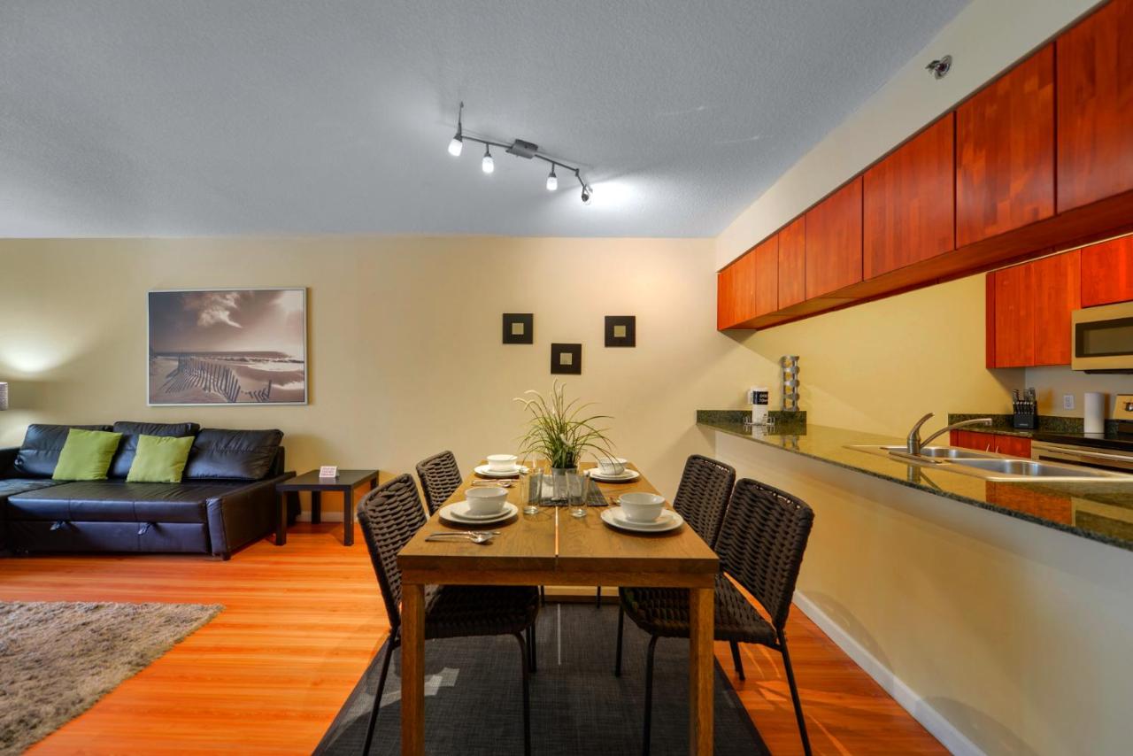 Relax & Live The Miami Exp in Our Comfy Condo - 5