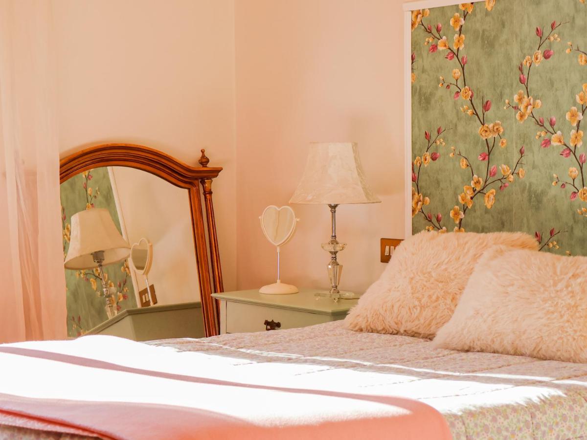 COUNTRY VINTAGE HOUSE - with Garden - 3