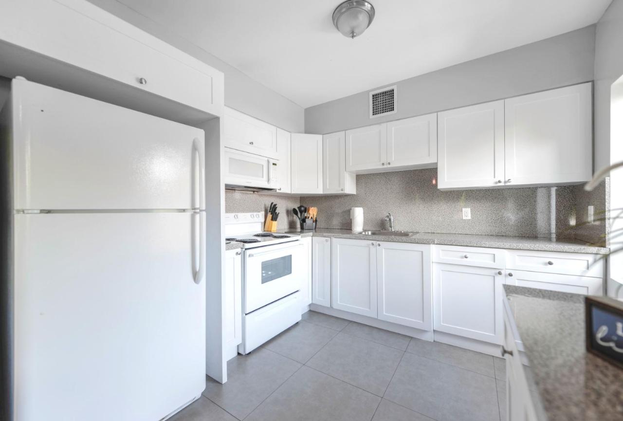 Comfy & Spacious Duplex w Top Amenities! - 5