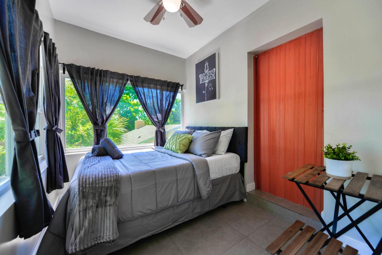 Comfy & Spacious Duplex w Top Amenities! - 4