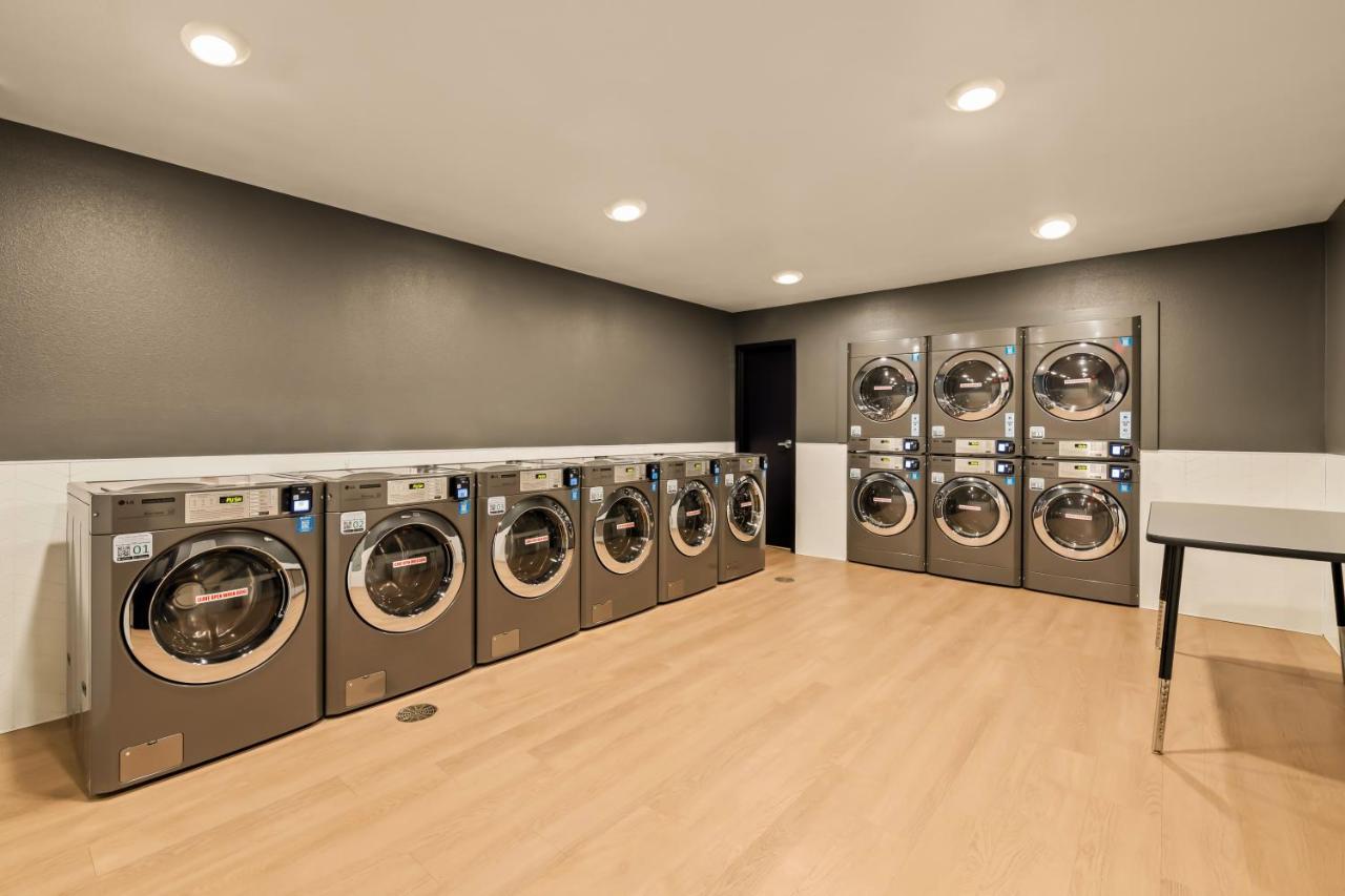 LivAway Suites Smyrna — photo 15