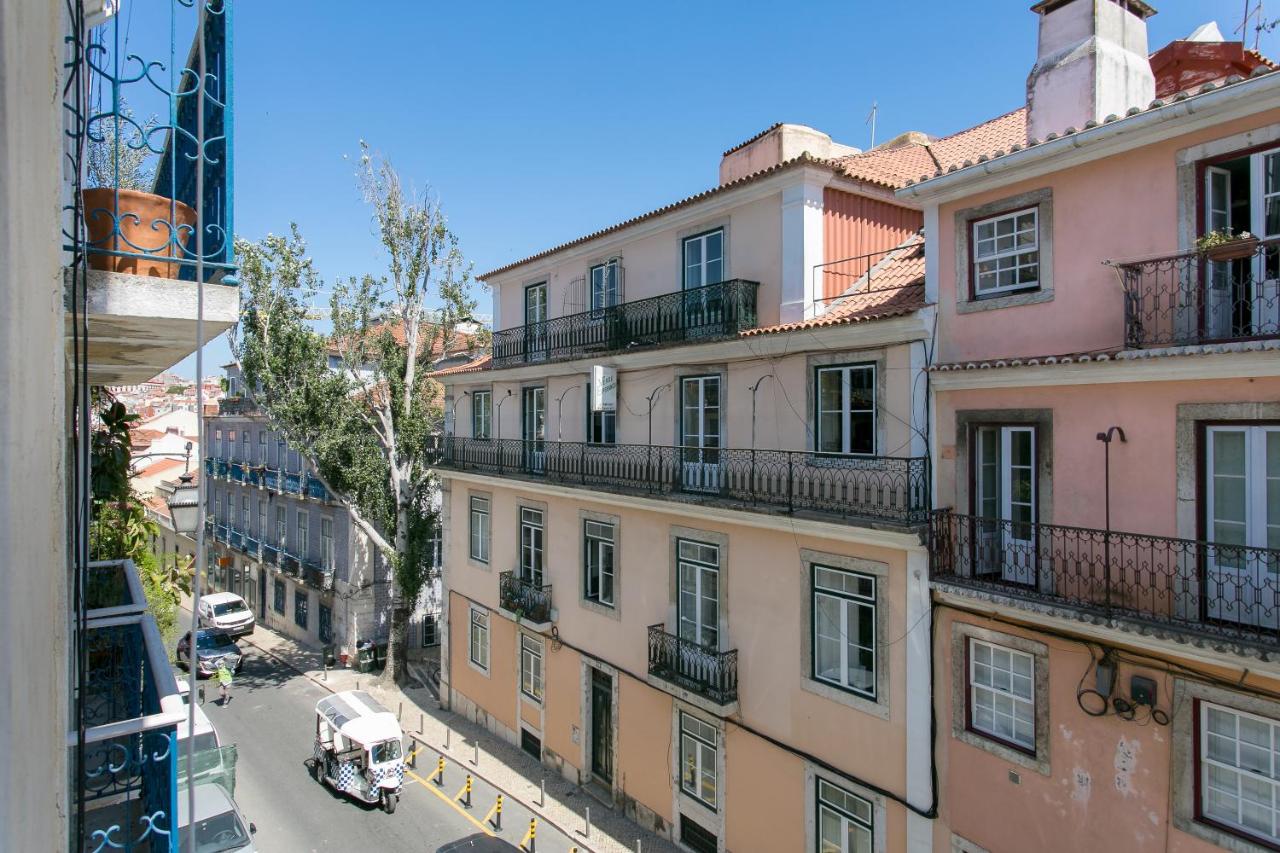 Historical Center, Large 2 Bedroom Apartment, Bright & Stylish - 2