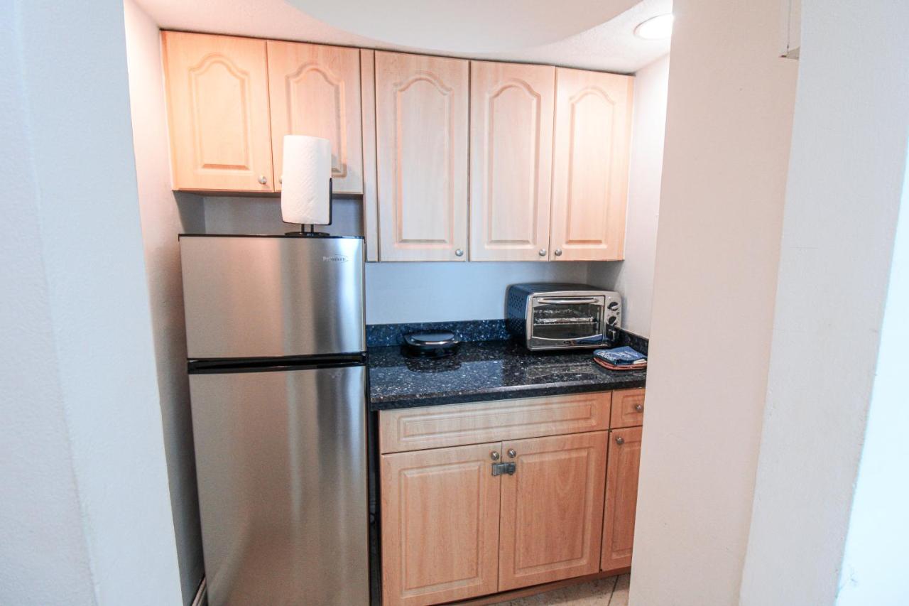 Castle 830 OceanView Balcony Studio, Pool, Tennis, Free Parking - 5