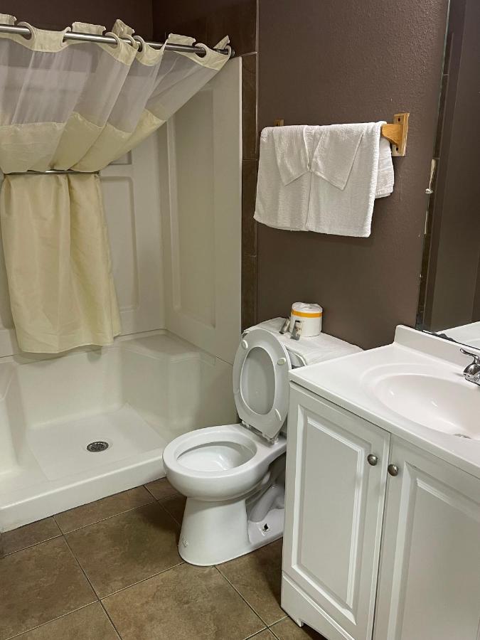 Live In Lodge Lithia Springs — photo 11