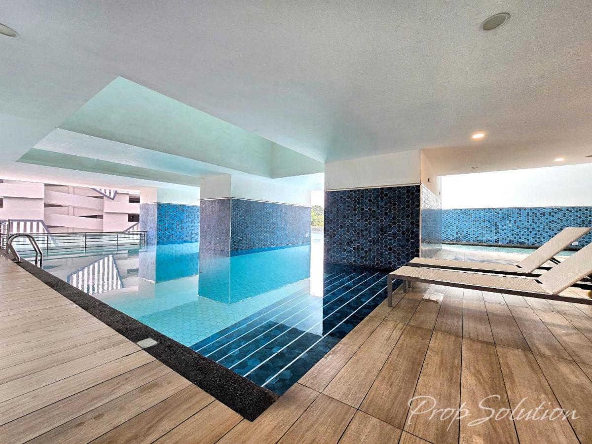 TriTower JB City Luxe CIQ Residence - 4